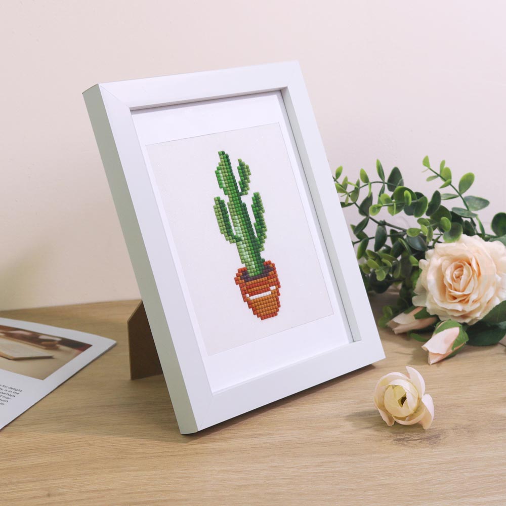 Mini Diamond Painting Frame – 6" or 8" | Black, White & Wood Finish | With Mat & Stand