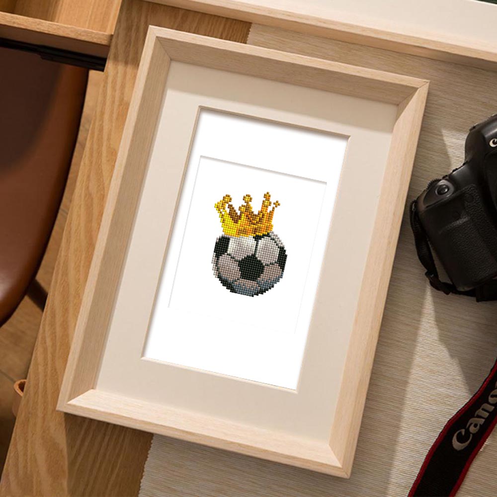 Diamond Painting - 12 Mini-Paintings | Soccer Set