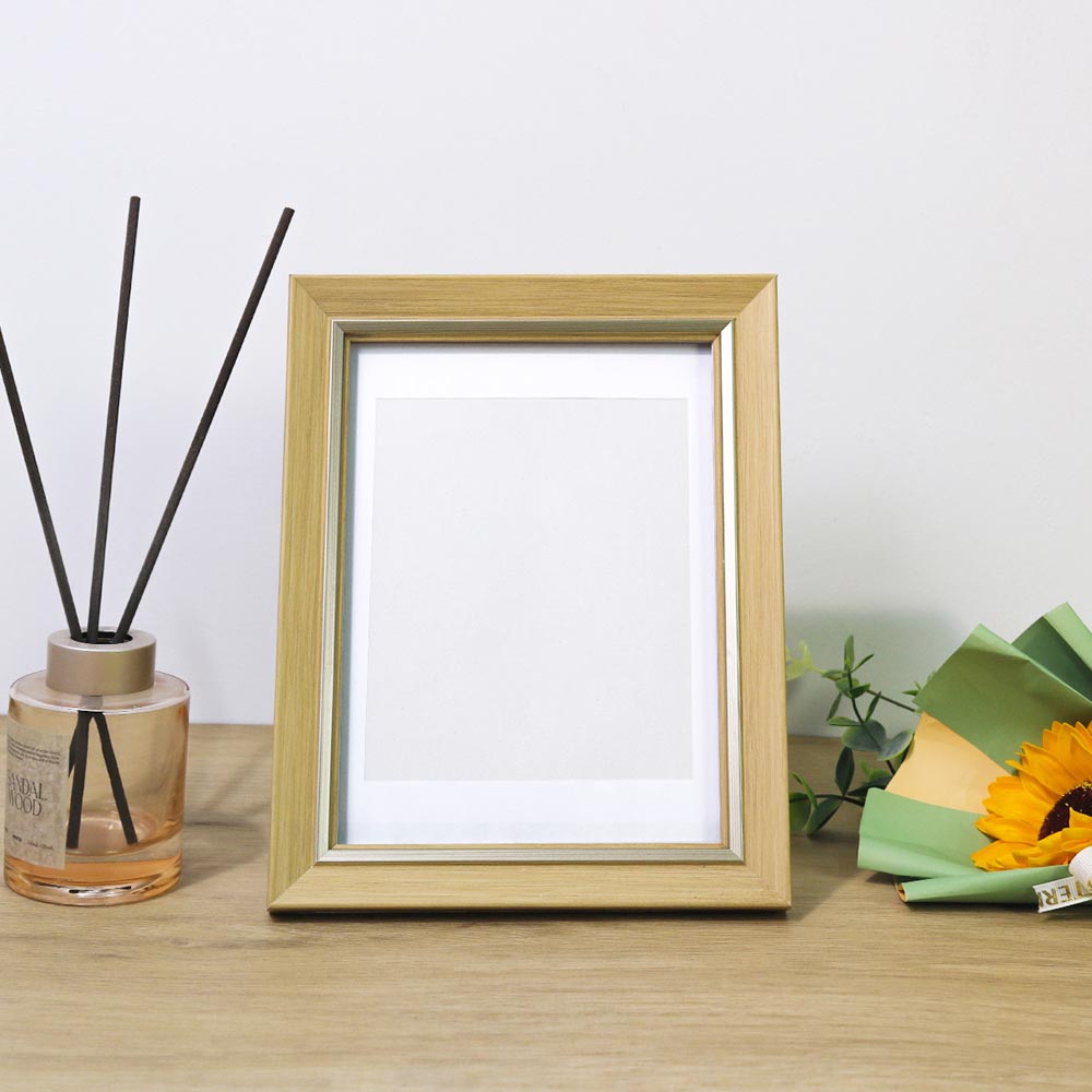 Mini Diamond Painting Frame – 6" or 8" | Black, White & Wood Finish | With Mat & Stand