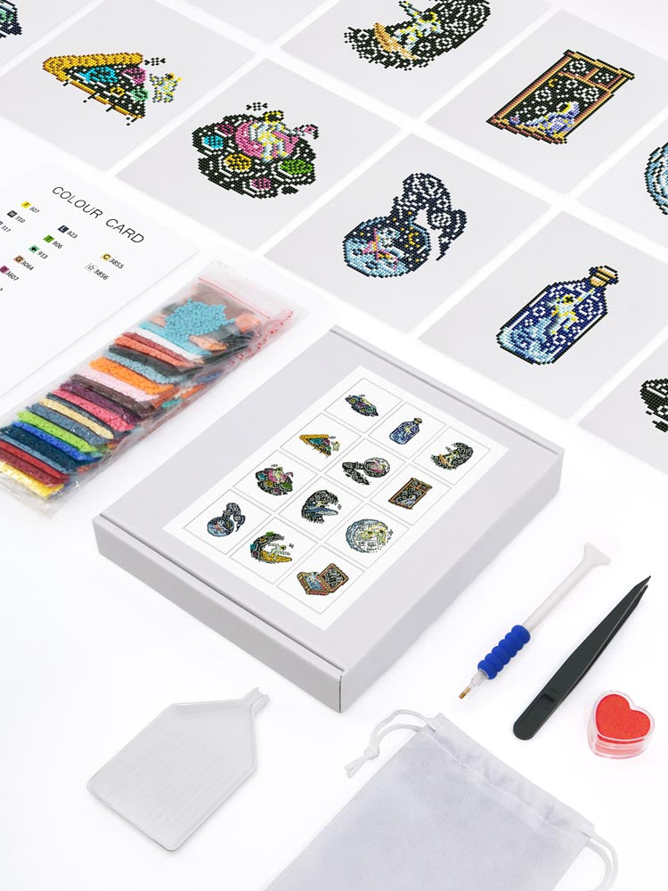 12 Mini-Paintings – Moonbeam Memories diamond painting kit – image 2